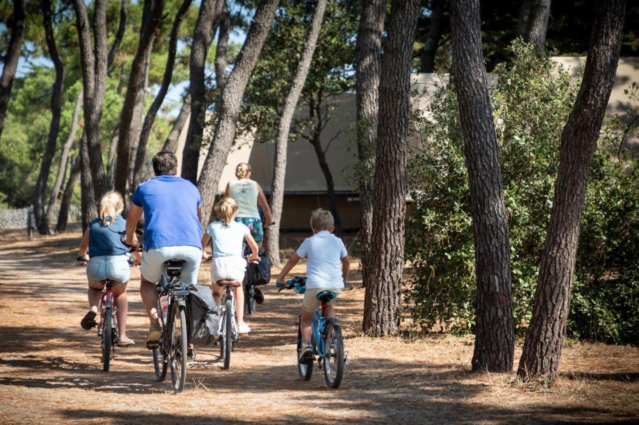 Huttopia Noirmoutier Hotel Buitenkant foto